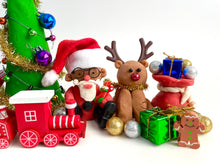 Load image into Gallery viewer, Christmas Kit and friends